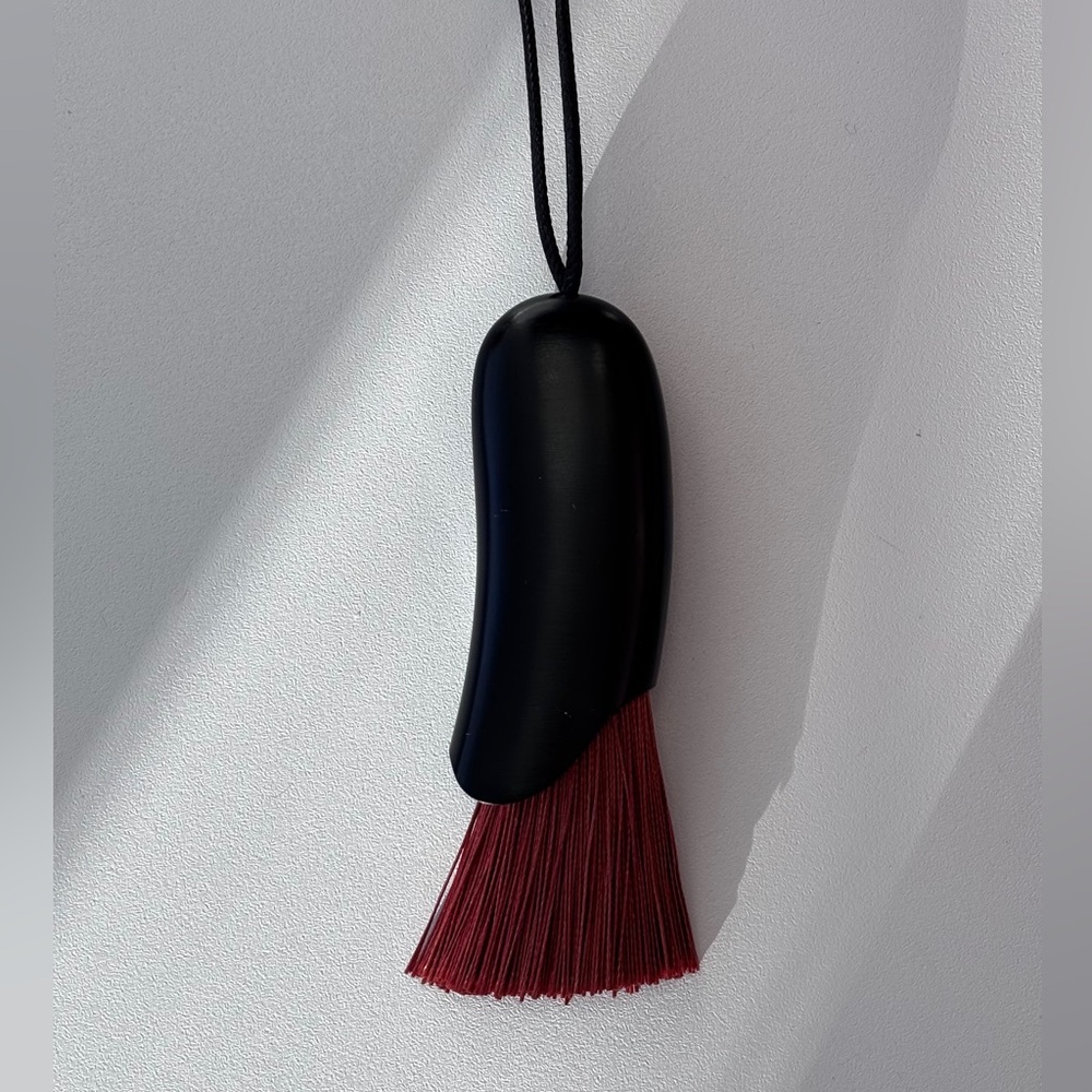 Personal Brush Necklace light brown